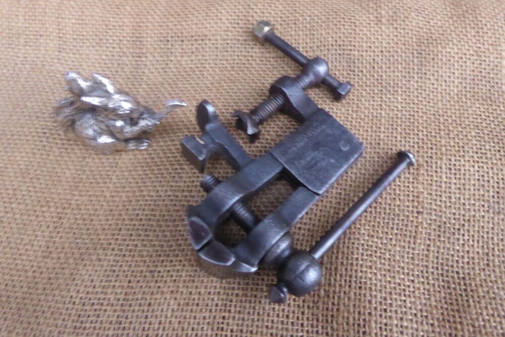 Lovely Little Bench Clamp Vice