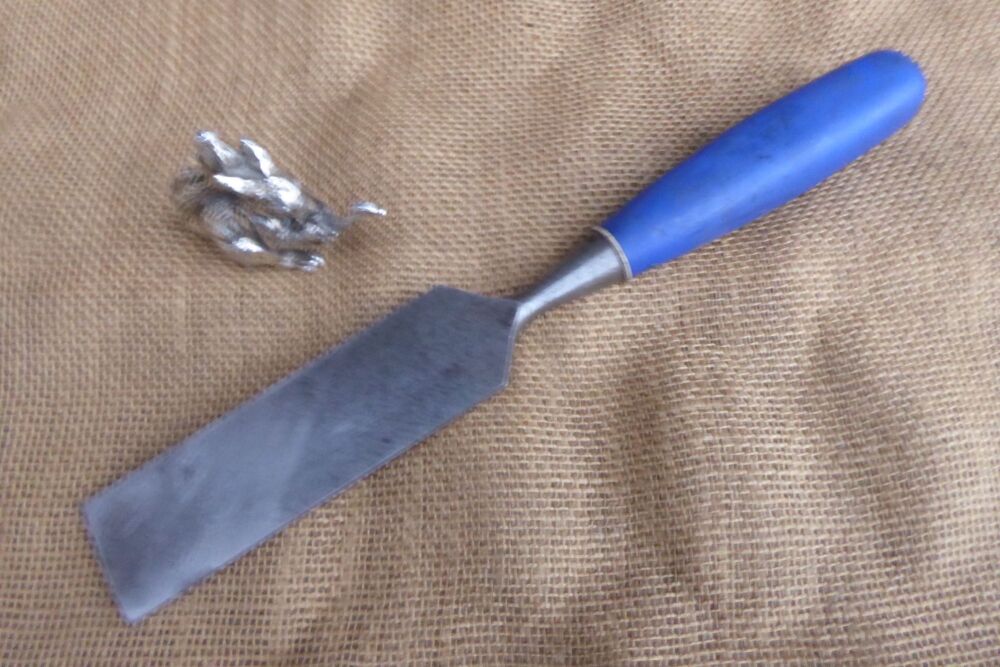 Marples 1 1/2" / 38mm Bevel Edged Blue Chip Handle Chisel