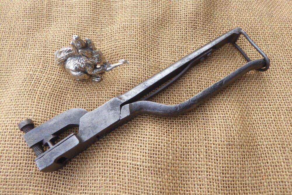 Antique Leather Workers' Type Pliers / Punch Tool