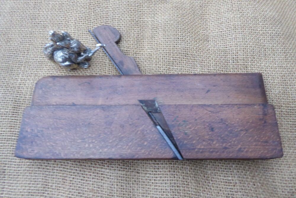 J Miller (56 Grainger St. Newcastle Upon Tyne) No.10 Round Moulding Plane