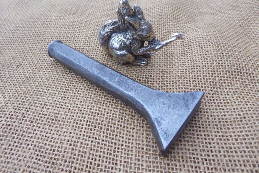 Vintage Tinsmiths / Blacksmiths Groove / Grooving Punch Tool