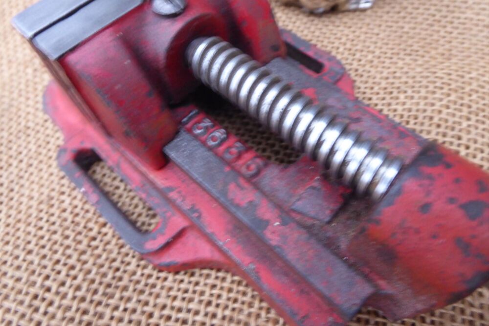 Wolf 13635 Drill Press Vice