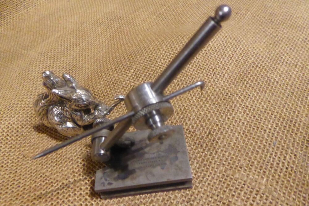 Brown & Sharpe Mfg. Co. Surface Gauge & Scriber