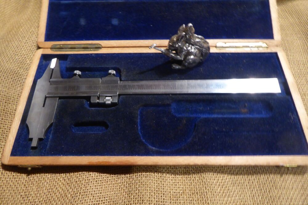 Etalon (Switzerland) 0-180mm / 0-7" Vernier