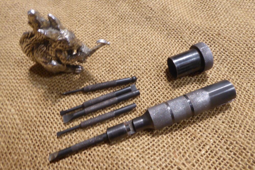 Leytool Multi Bit Screwdriver - Prov. Pat. No.12463/45