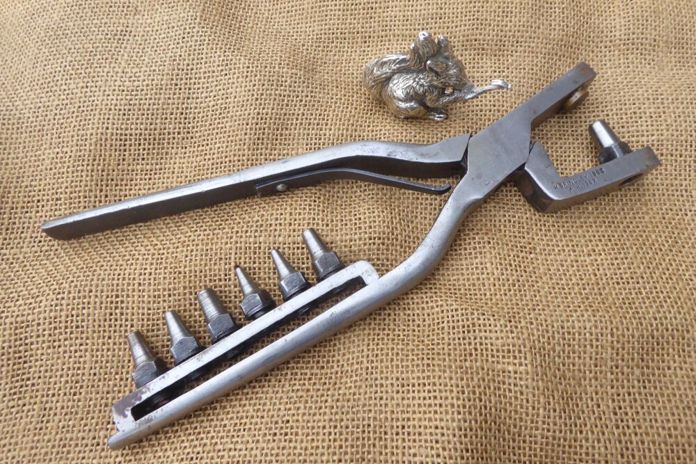 H Brindley No.1953 Broad Arrow Marked Leather Workers' Punch Tool