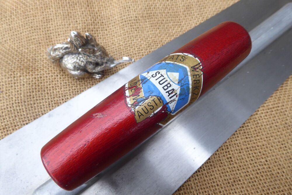 Stubai 17 3/4" Length Tapered Flooring / Screed Trowel