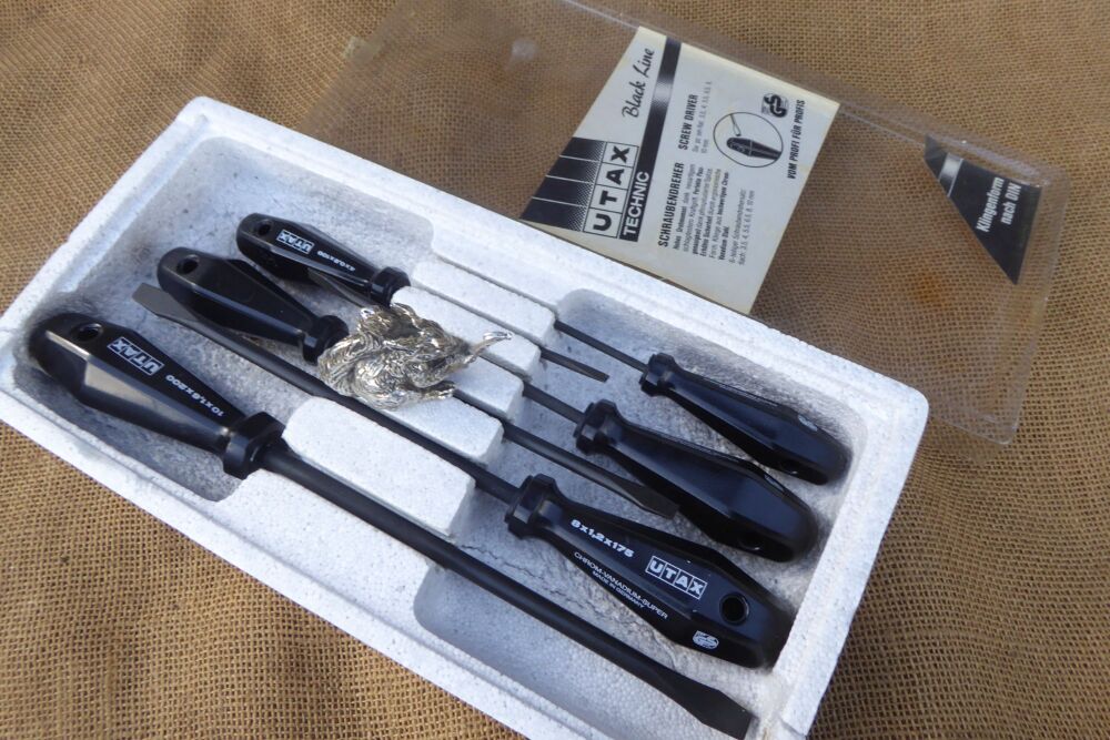 Scarce Utax Technic Black Line Screw Driver Set