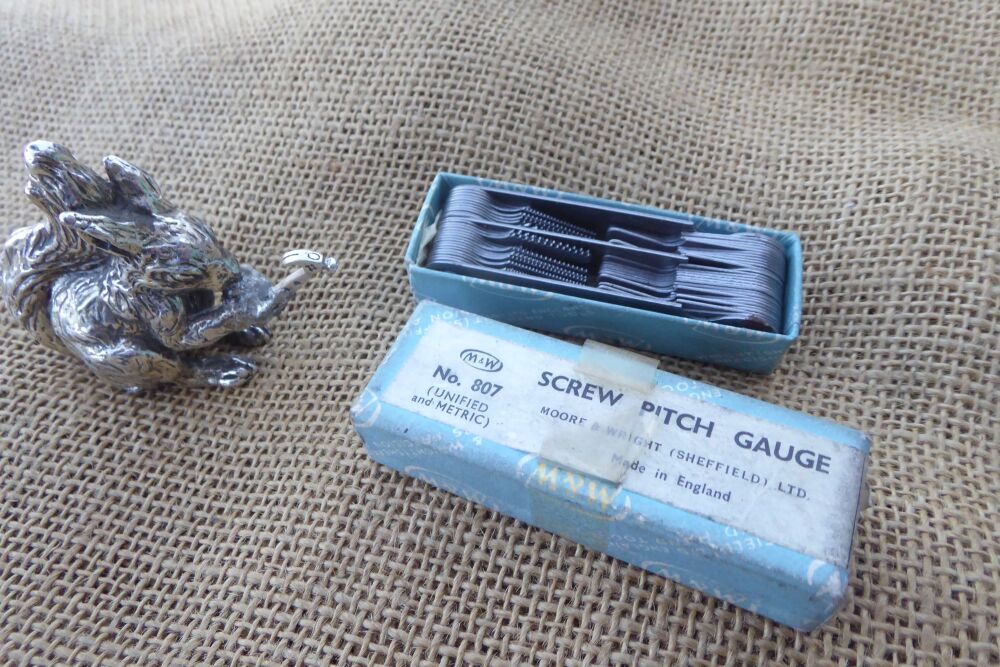 Moore & Wright No.807 Screw Pitch Gauge - Unified & Metric