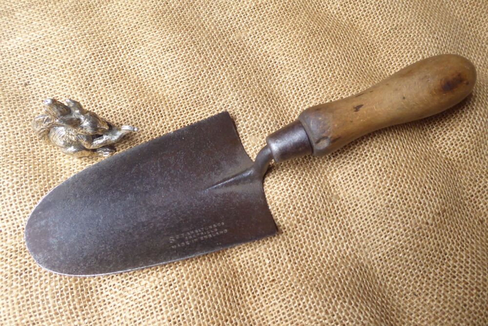 C.T Skelton & Co. Gardeners' Trowel