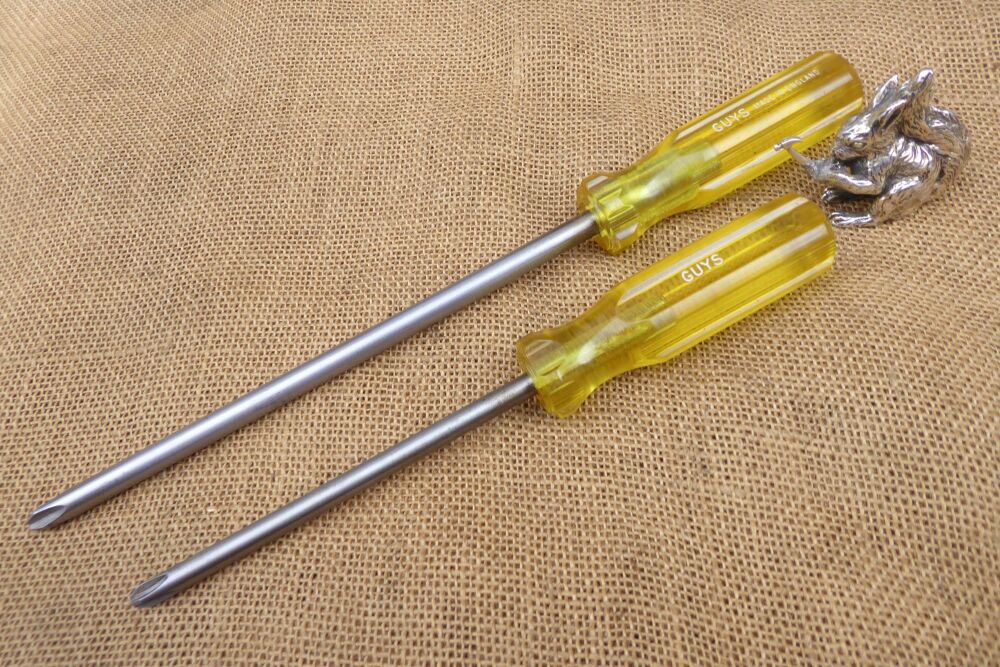 2 x Guys Phillips Head Screwdrivers