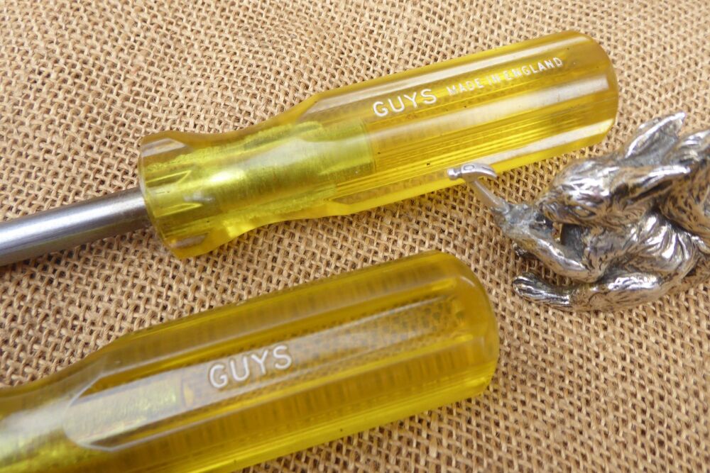 2 x Guys Phillips Head Screwdrivers