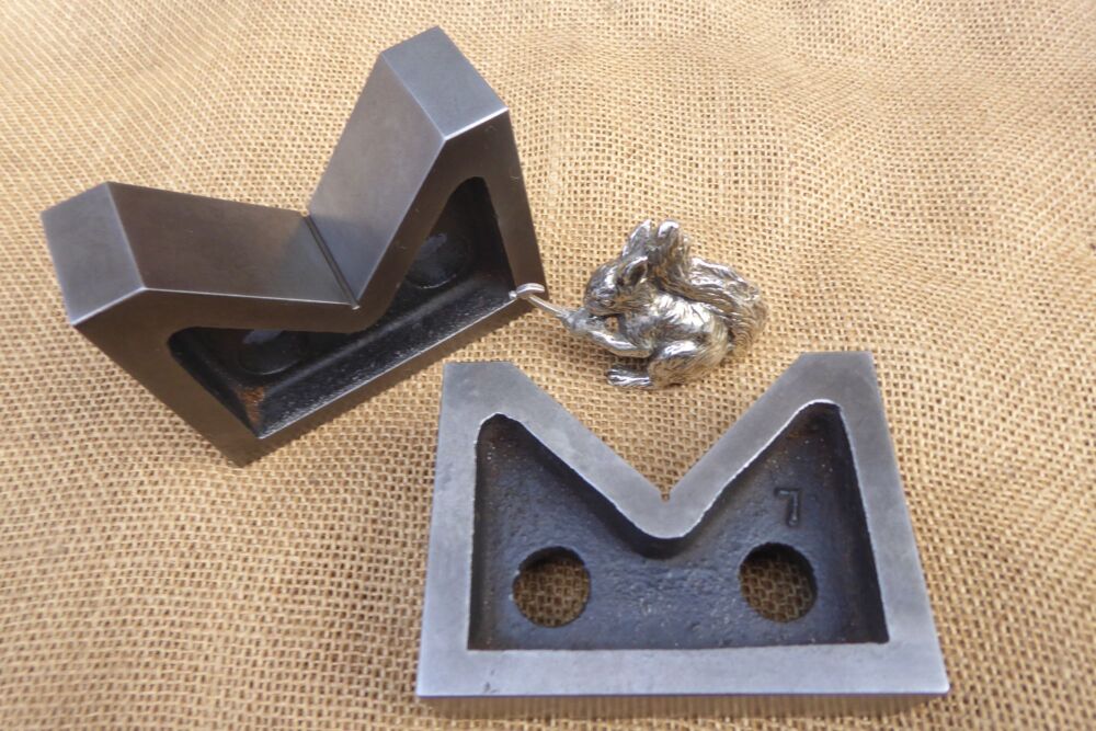 Pair Of Engineers' Vee Blocks - 4" x 3" x 1 1/2"