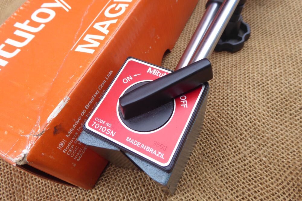 Mitutoyo 7010 SN Magnetic Stand
