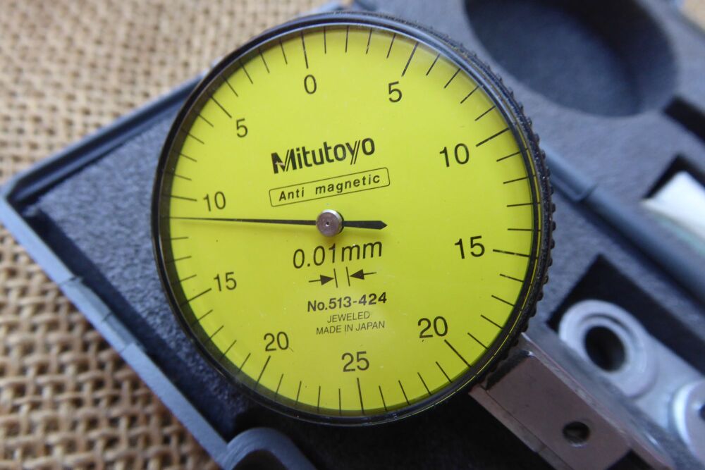 Mitutoyo 513 - 424 Dial Test Indicator 0.01mm