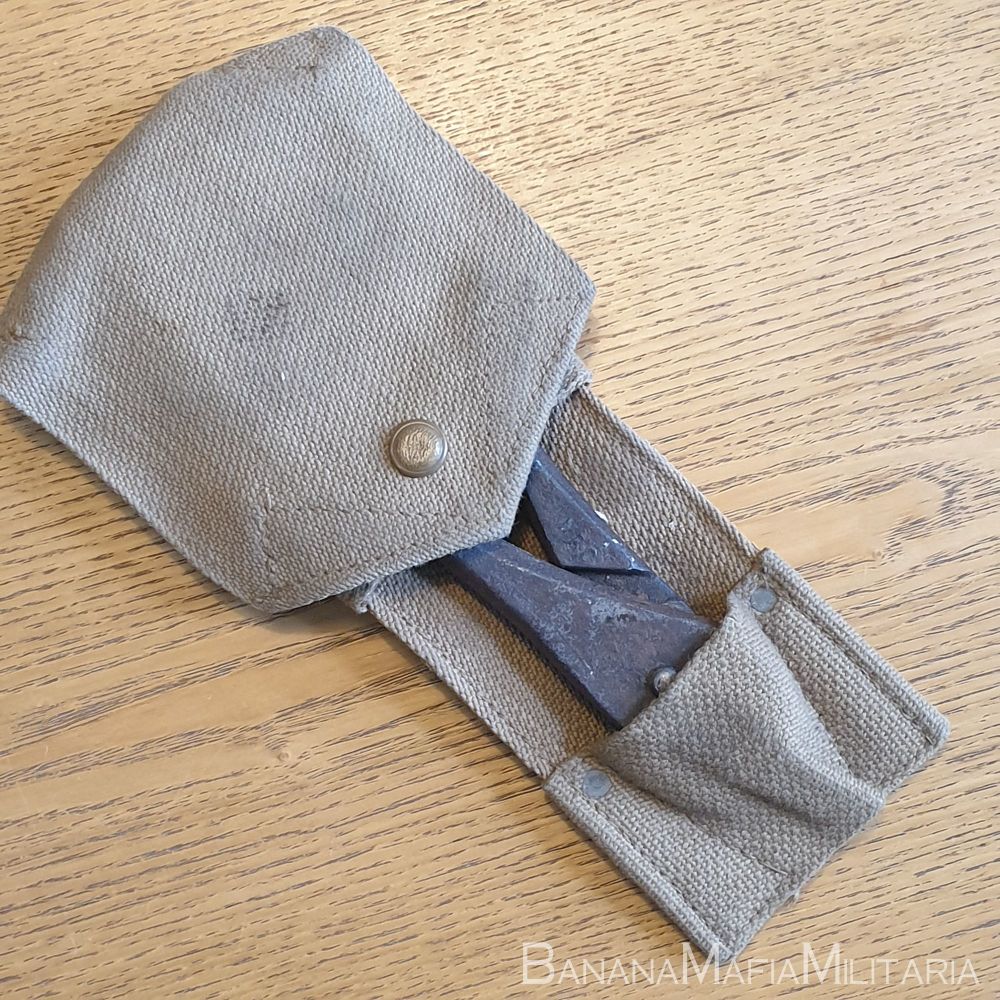 British Army wire cutters in webbing pouch - Meco 1940