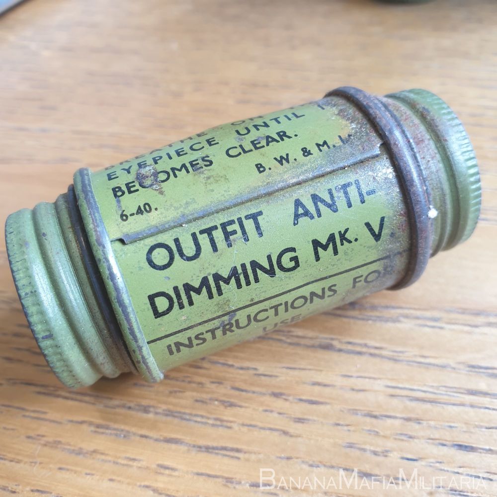 Outfit Anti-Dimming MKV 1940