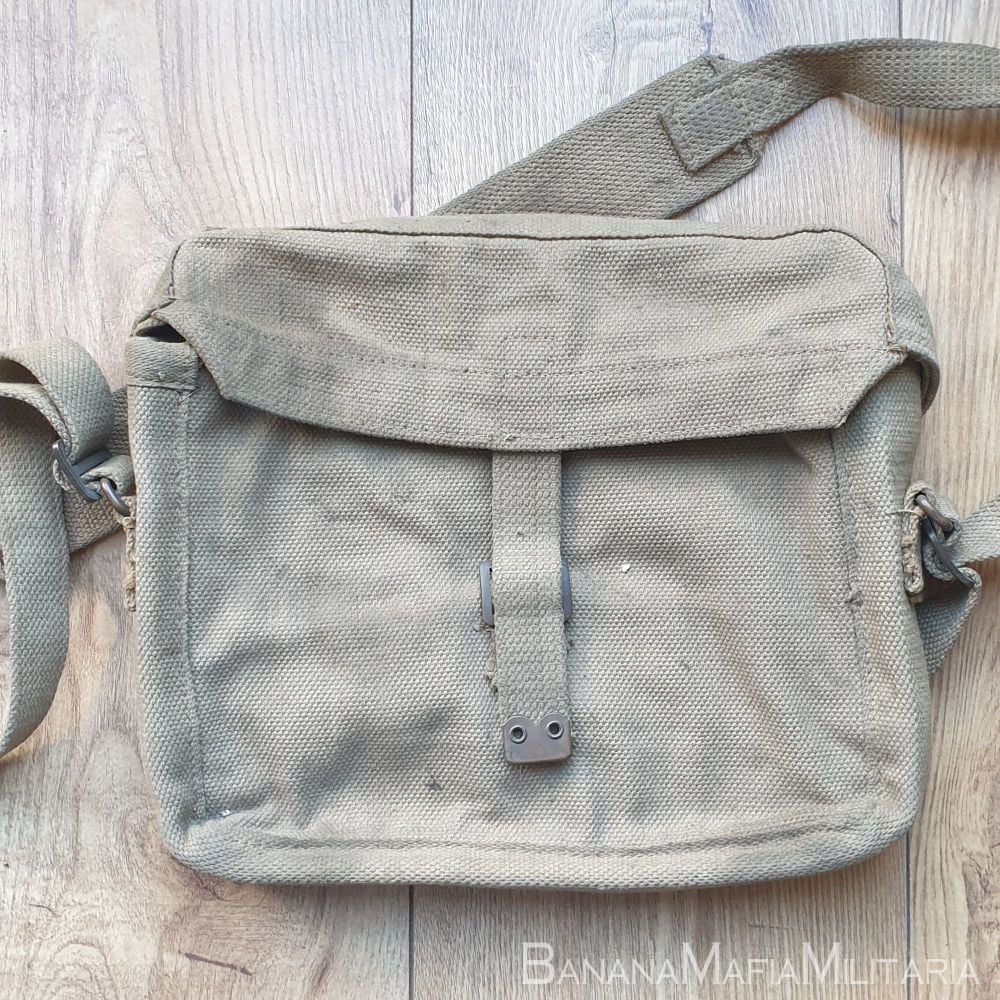 WW2 1937 Web Equipment, Patt. ’37, SIGNALS satchel