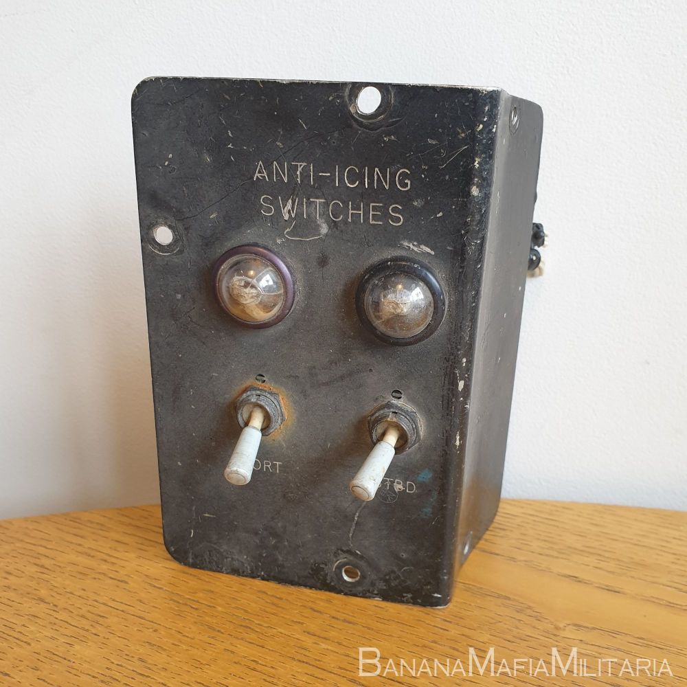 Canberra T22 Aircraft RAF WH801 control panel Anti-Icing Switches