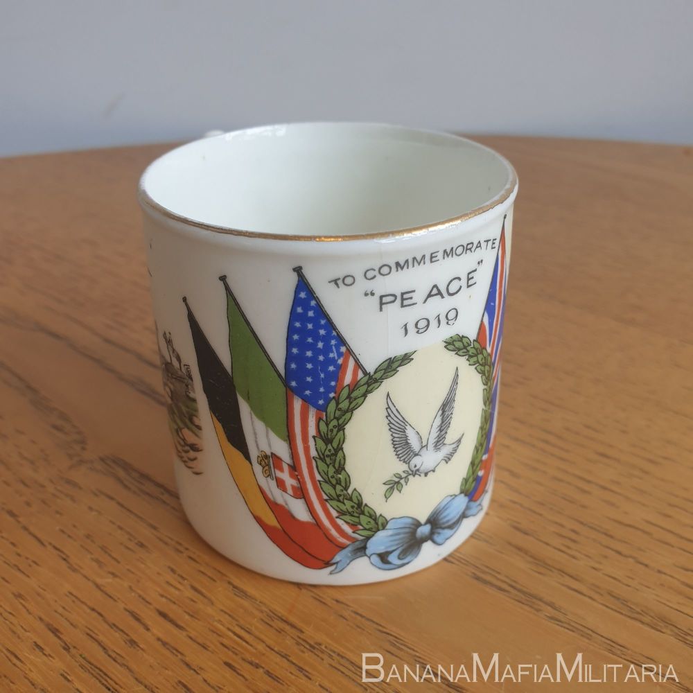 WW1 british Peace Cup - Aynsley Pottery 1919 - from war to peace