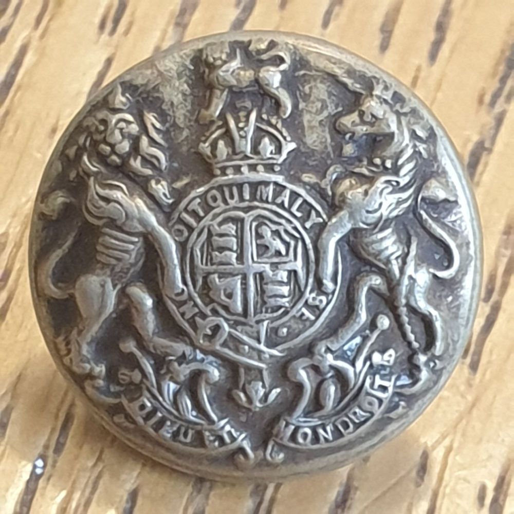 General Service Volunteers 17mm (1902-1908) King's Crown. White Metal Military uniform button