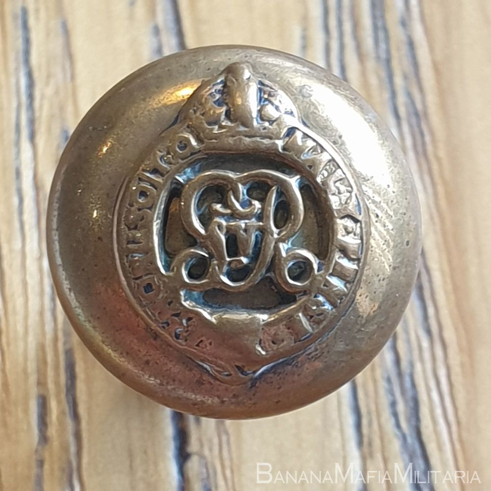 British Kings Crown WW1  OFFICERS cap button -  Colonel's & Brigadiers 13mm