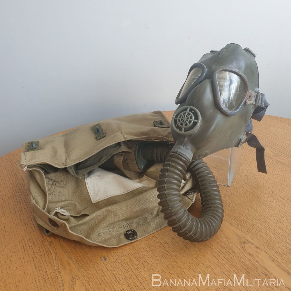 U.S. WWII M3 Lightweight Gas Mask with Bag