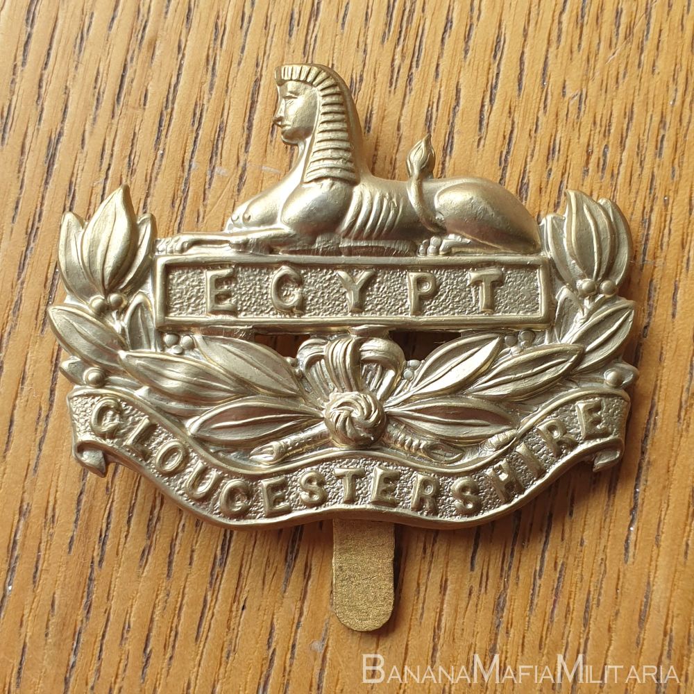 British Gloucestershire  Regiment metal Cap Badge on slider GAUNT