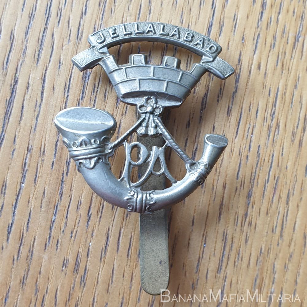 British Somerset Light Infantry Regimental metal Cap Badge on slider 