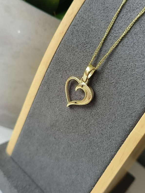 Whimsical Heart - 9ct Gold. Made to Order.