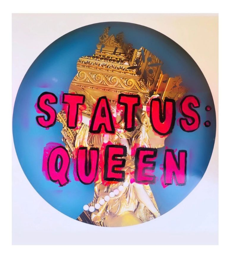 STATUS: QUEEN limited edition