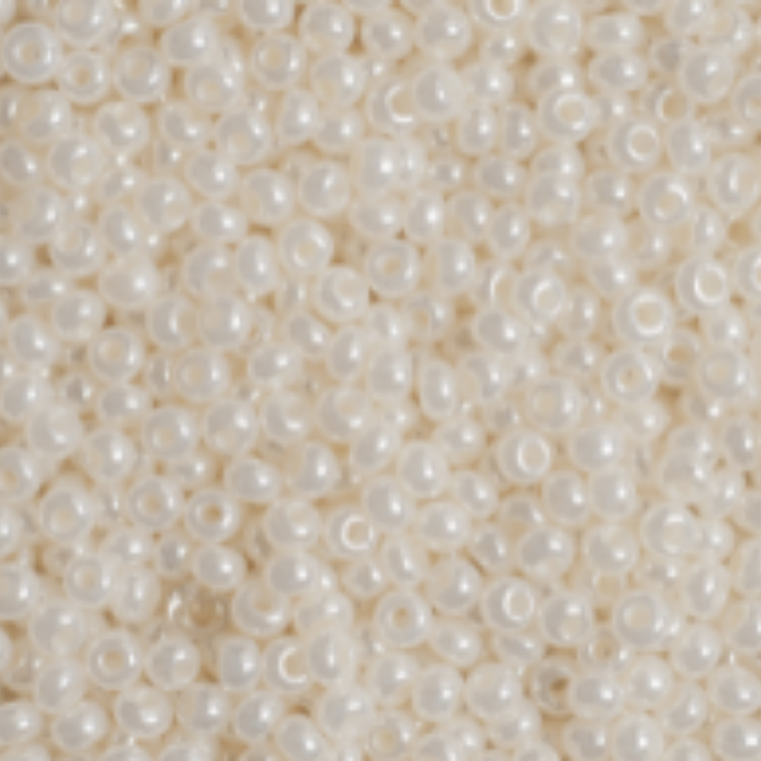 Gutemann Opaque Seed Beads - Cream - 9/0