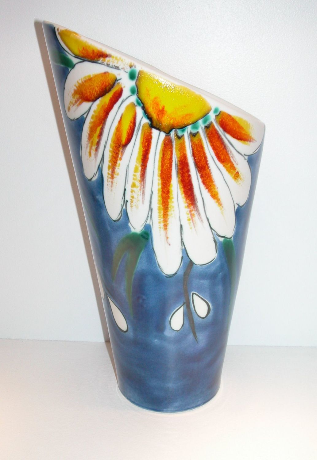 Blue Daisy Kink Vase