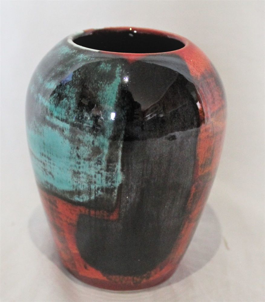 Hand-thrown small vase - Gemstone design
