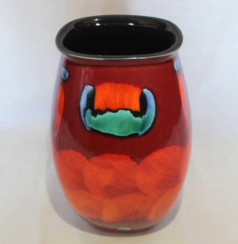 26cm Manhatton Vase - Volcano design