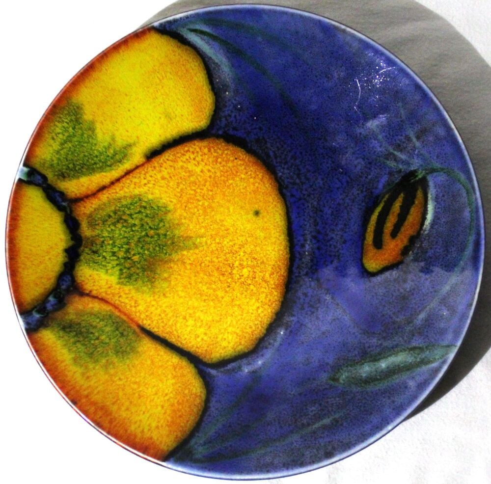 Shape 4 Display Bowl - Studio Poole Wild Poppy design