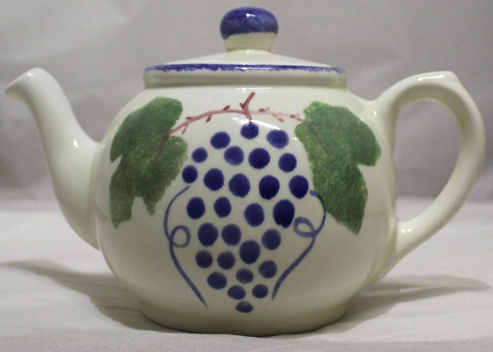 Small Tea Pot - Dorset Fruits Grapes Design