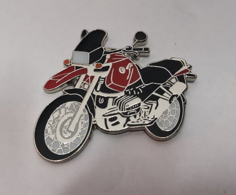 R100GS lapel pin badge (0315)..