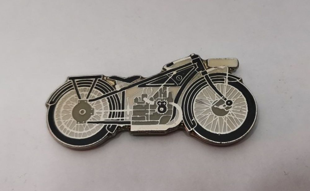 R32 lapel pin badge(0348)..