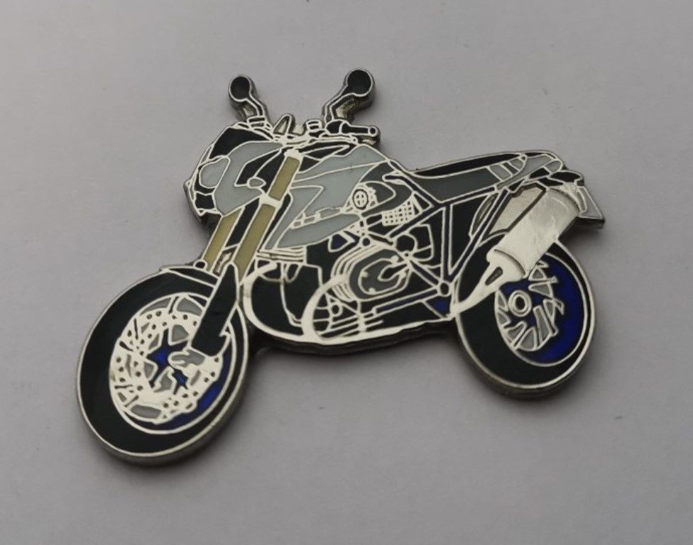 HP Megamoto lapel pin badge (1052)..