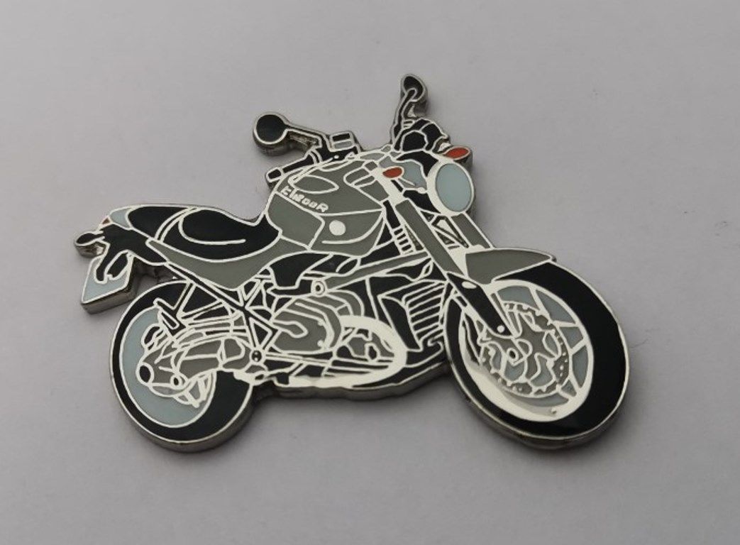 R1200R lapel pin badge (1054)..