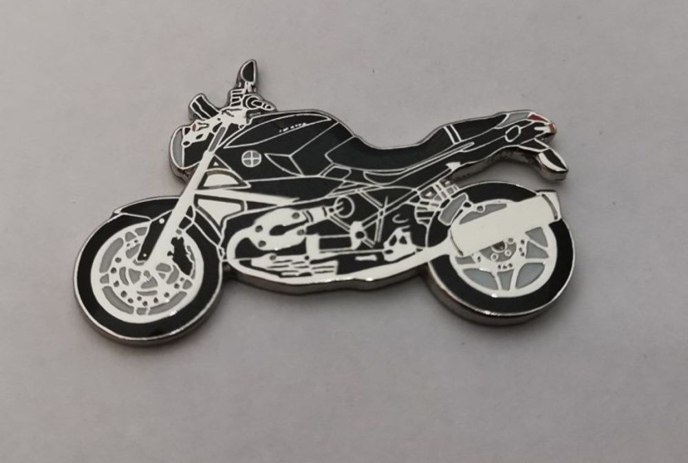 R1200R lapel pin badge (1115)..