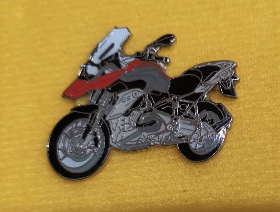 R1200GS lapel pin badge (1173)..