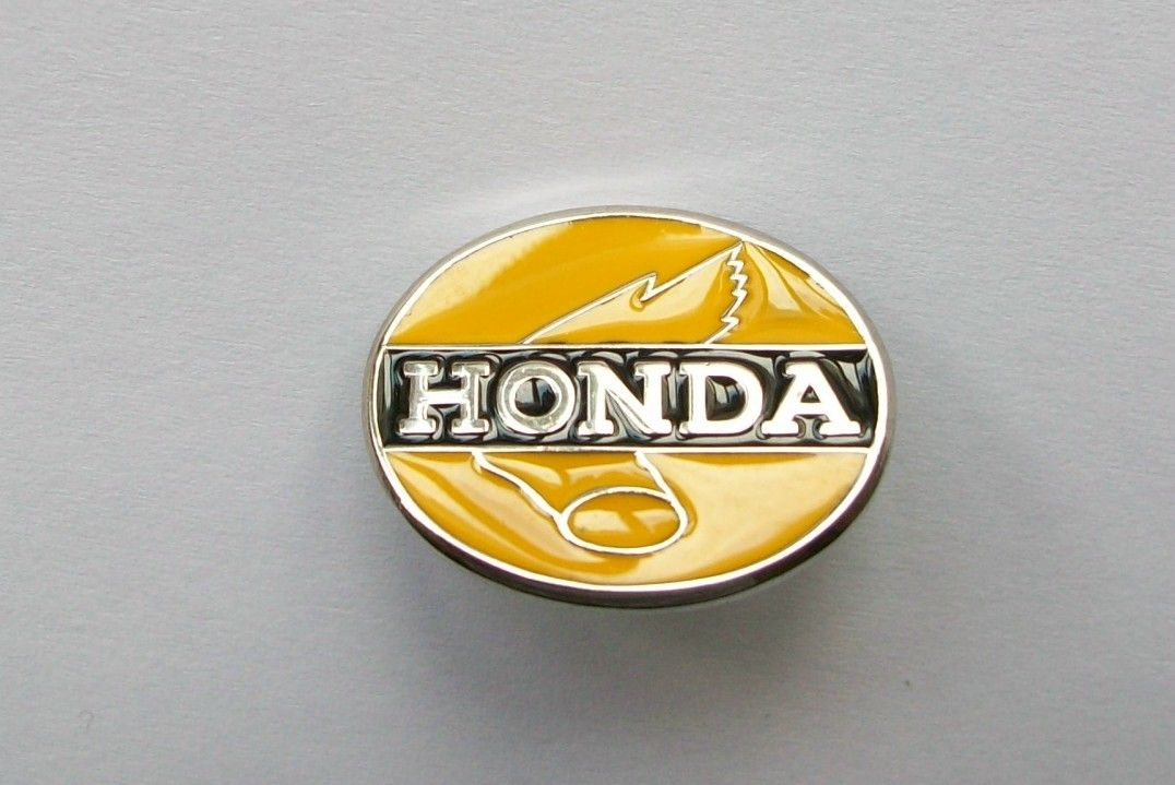 Honda enamel lapel pin badge