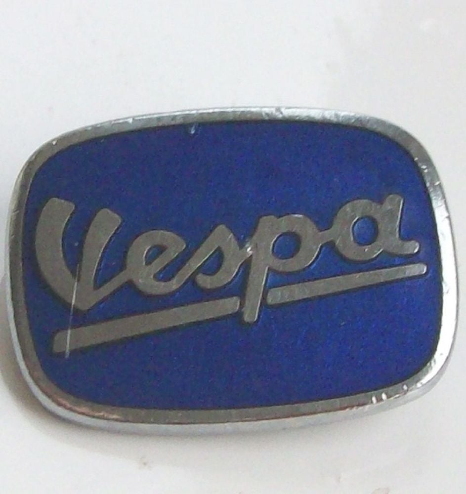 Vespa enamel lapel pin badge