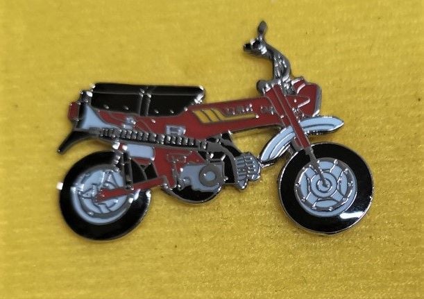 Dax lapel pin badge (0285)