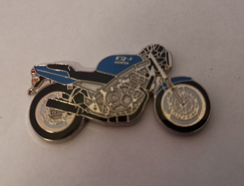 CB1 lapel pin badge (0601)