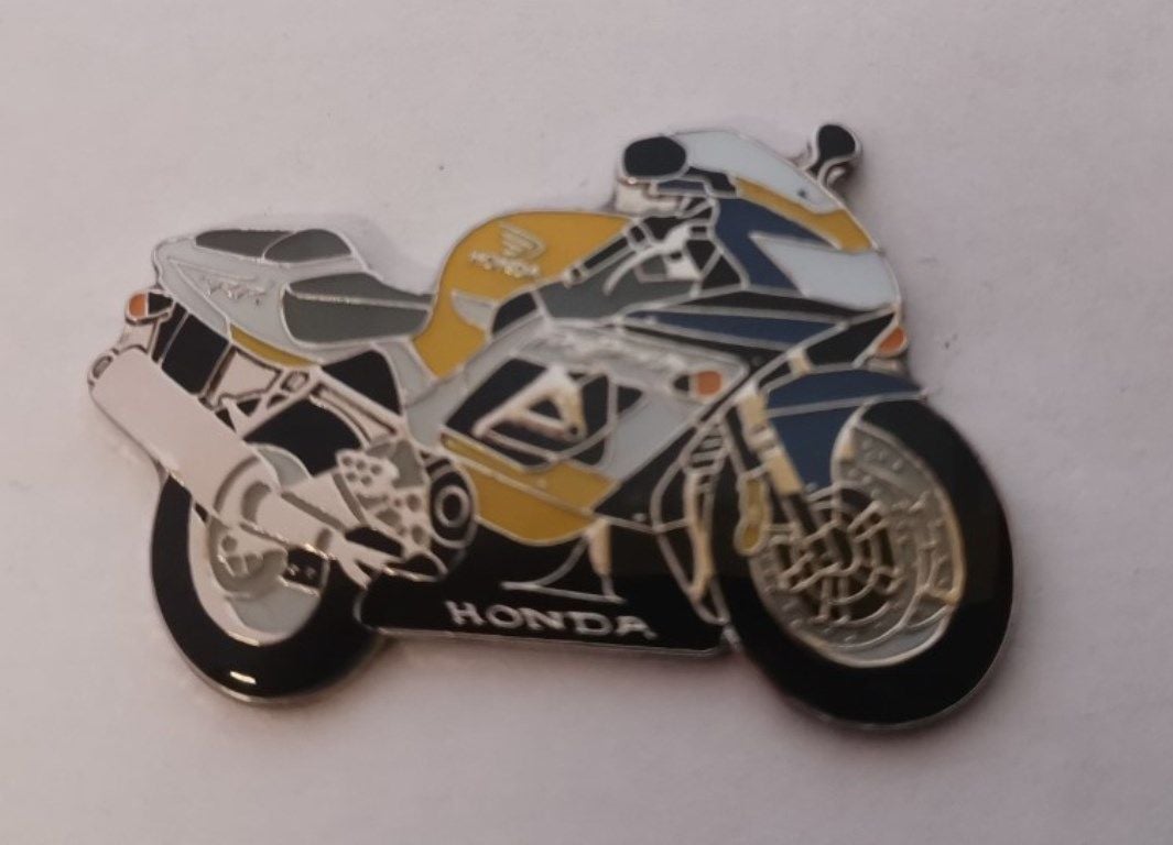 CBR900RR lapel pin badge (0779)