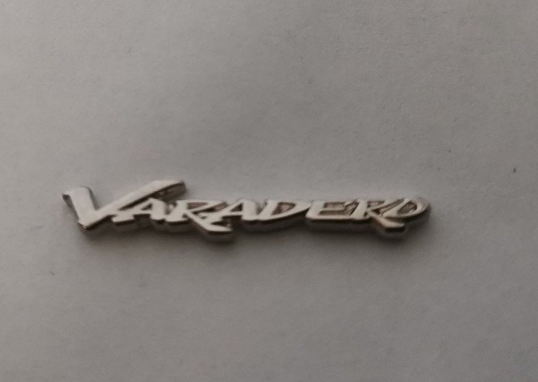 Varadero Logo lapel pin badge (0883)