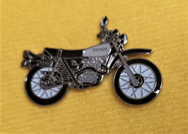 XL250 lapel pin badge (0896)